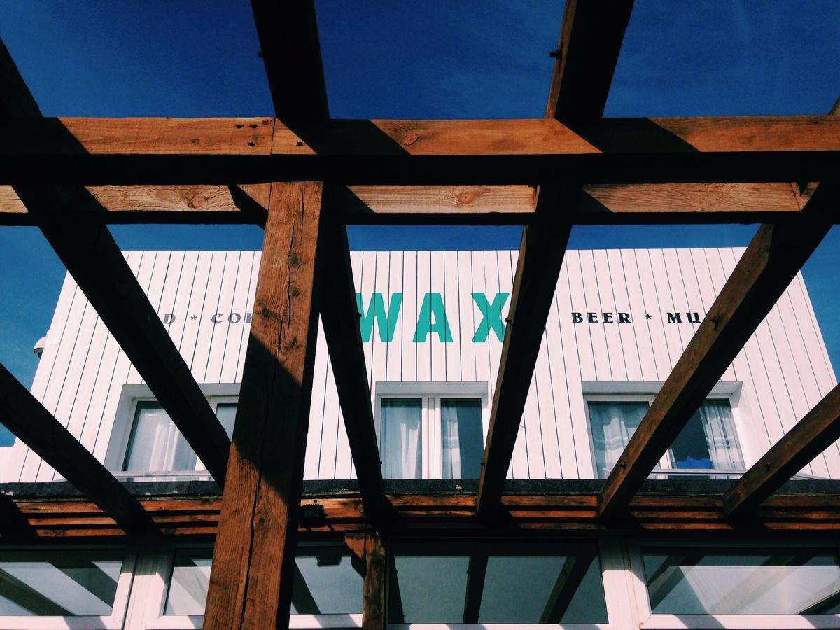 Wax, Watergate