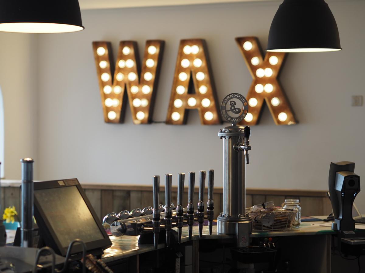Inn Wax, Watergate