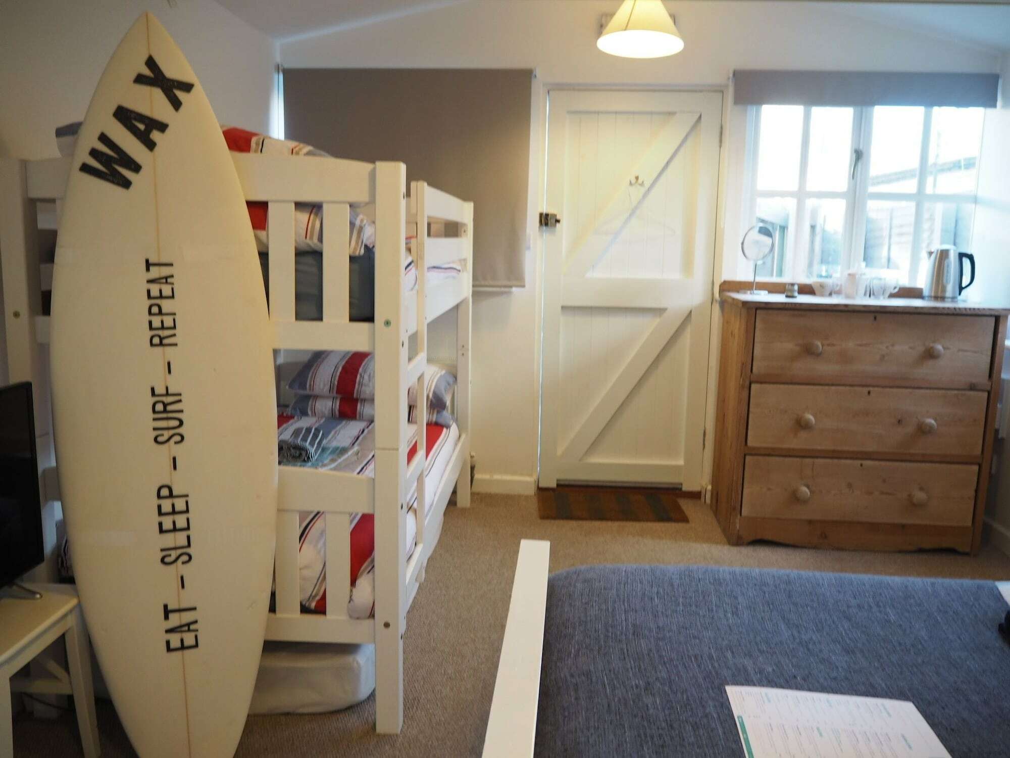 Inn Wax, Watergate 3*